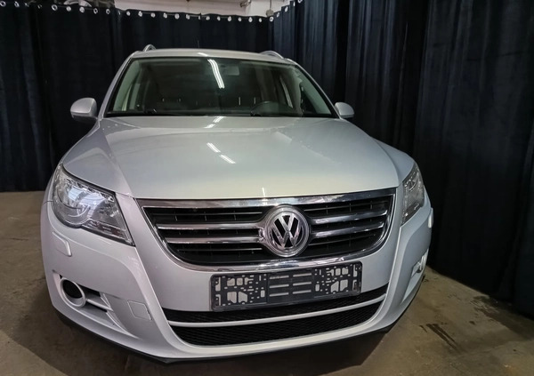 Volkswagen Tiguan cena 29800 przebieg: 214000, rok produkcji 2008 z Zalewo małe 407